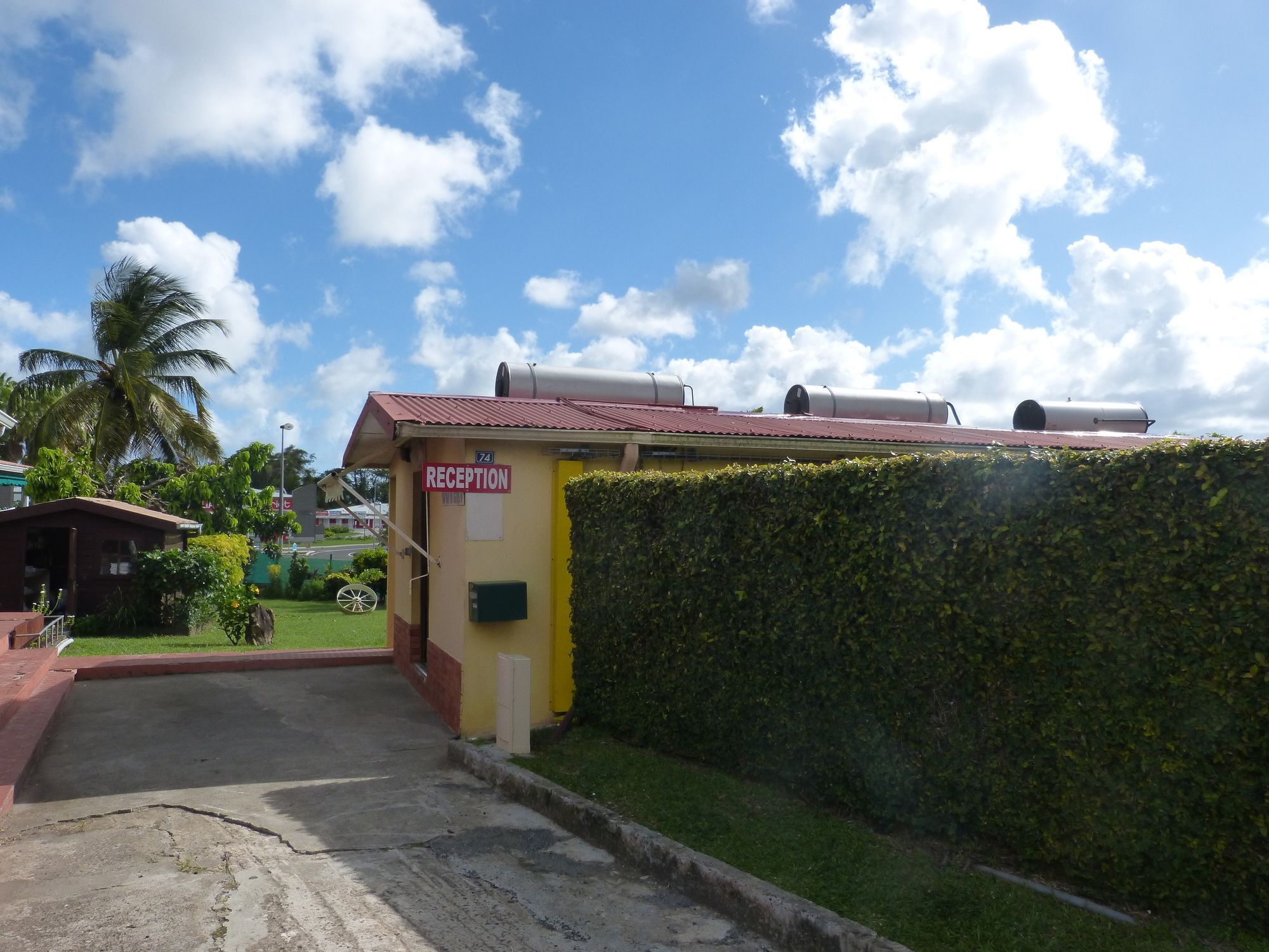 Airport Hotel Ducos Exterior photo