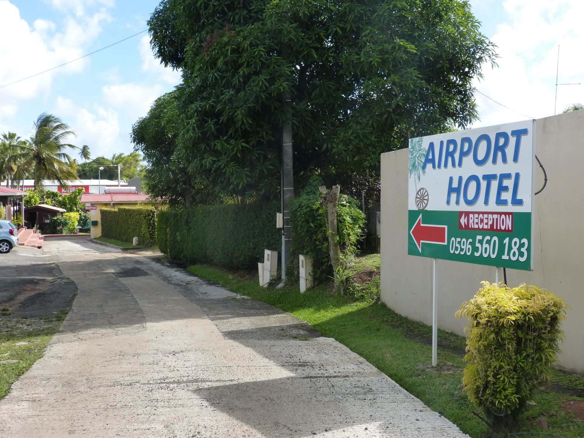 Airport Hotel Ducos Exterior photo